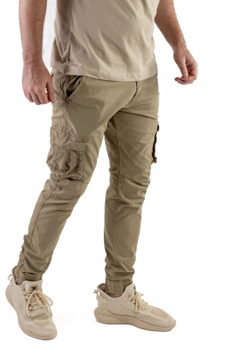 Pantaloni bej cu buzunare cargo si fermoar la glezna [7]
