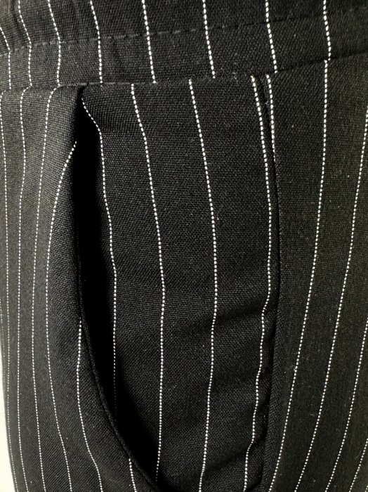 Pantaloni negri lungi casual cu dungi albe [10]