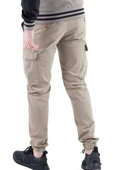 Pantaloni bej cu buzunare cargo [5]