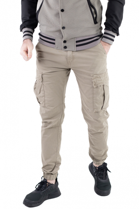 Pantaloni bej cu buzunare cargo [6]