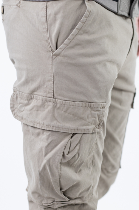 Pantaloni bej cu buzunare cargo [2]