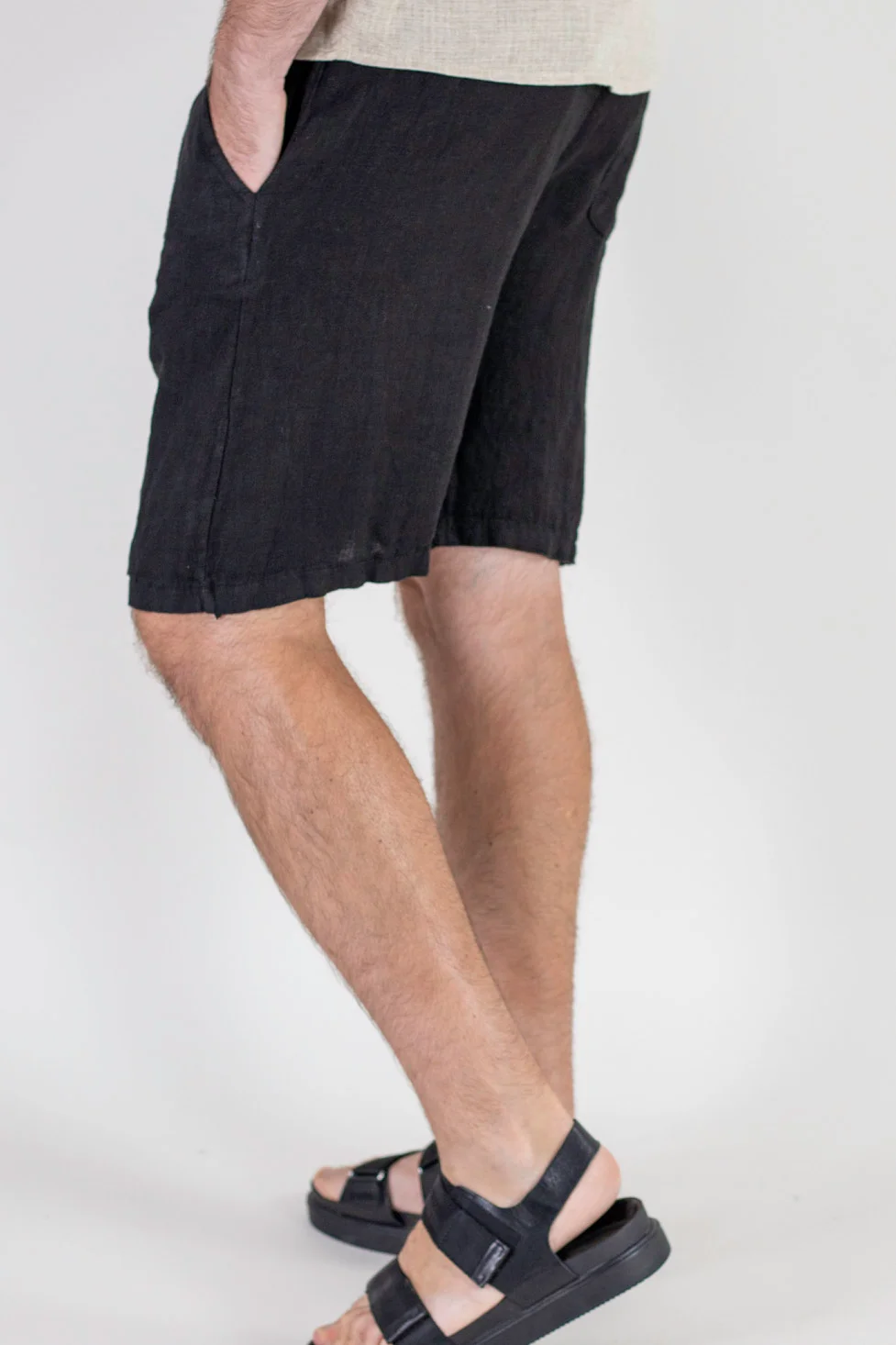 Pantaloni scurți bărbați 100% in negri [5]