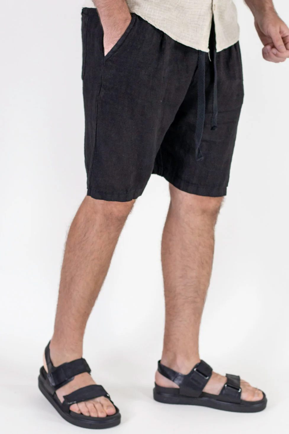Pantaloni scurți bărbați 100% in negri [2]