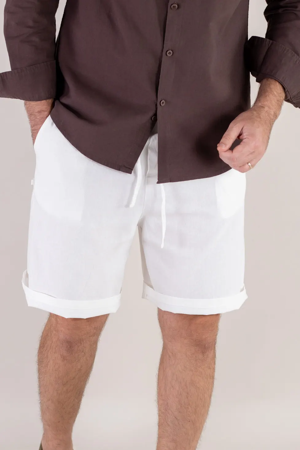 Pantaloni scurți din in și bumbac relaxed fit albi [7]
