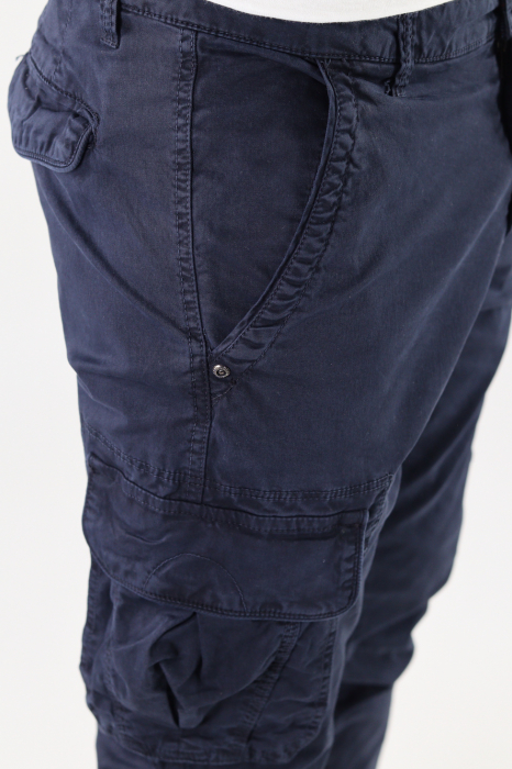 Pantaloni bleumarin cu buzunare cargo [8]