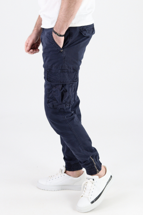 Pantaloni bleumarin cu buzunare cargo [4]