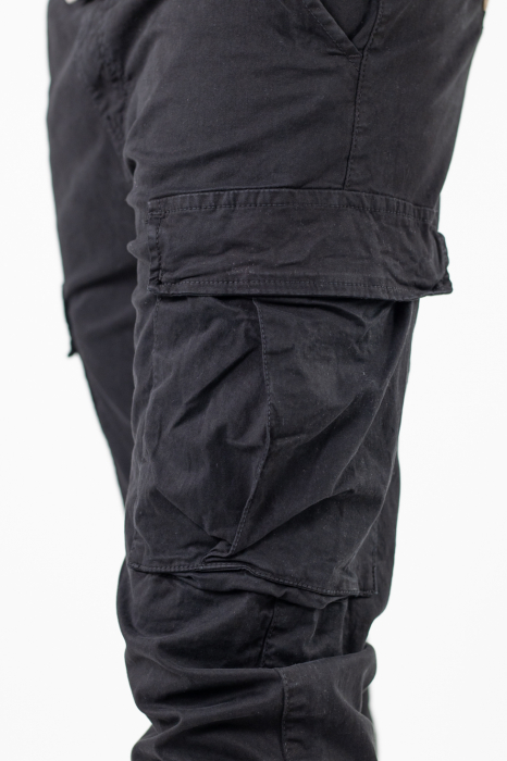 Pantaloni negri cu buzunare cargo [9]