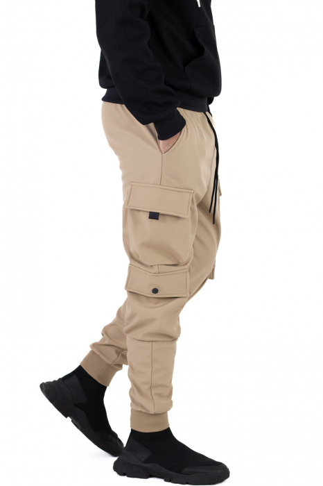 Pantaloni bej cargo vatuiti barbati [7]