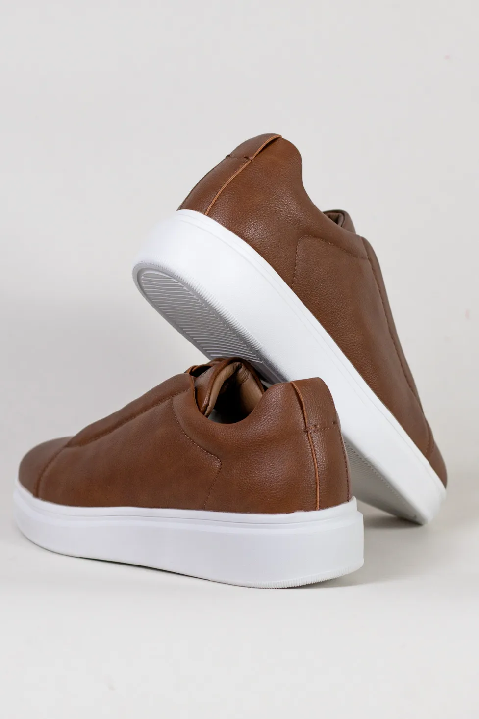 Pantofi casual maro cu design simplu [7]