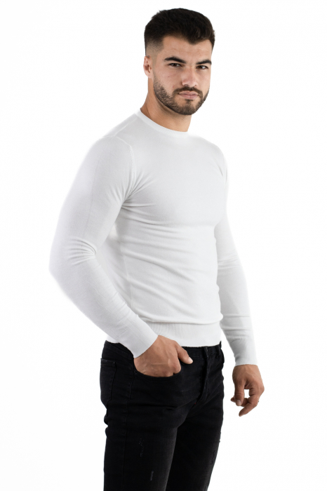 Pulover alb barbati cu guler rotund [4]