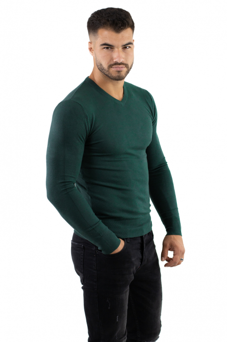 Pulover barbati cu guler in V verde [2]