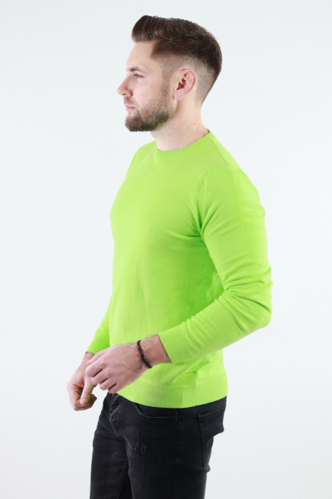 Pulover barbati cu guler rotund verde neon [3]