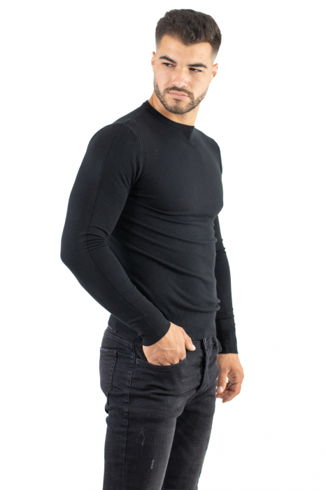Pulover barbati negru cu guler rotund [3]