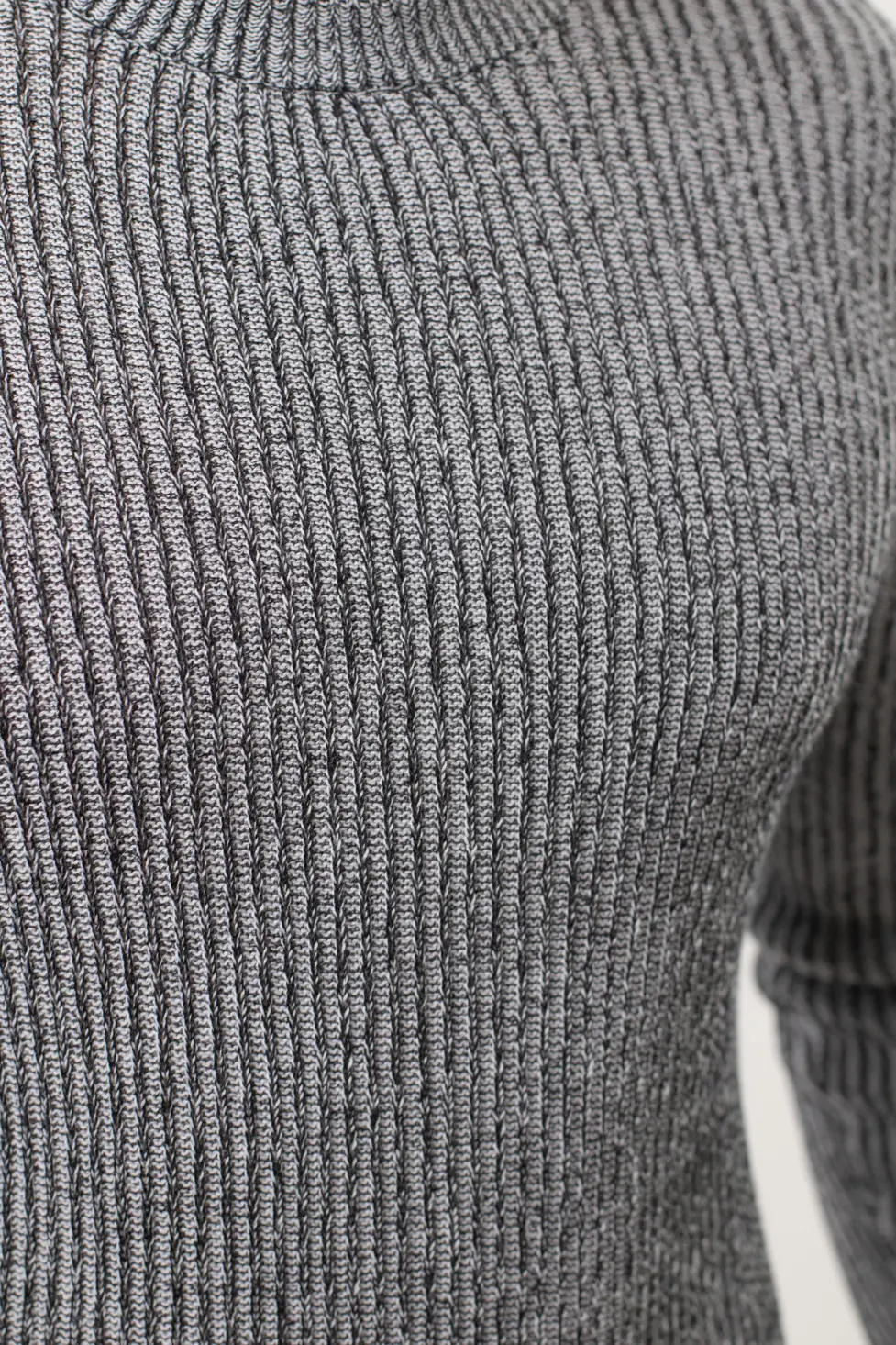 Pulover gri din tricot barbati [2]