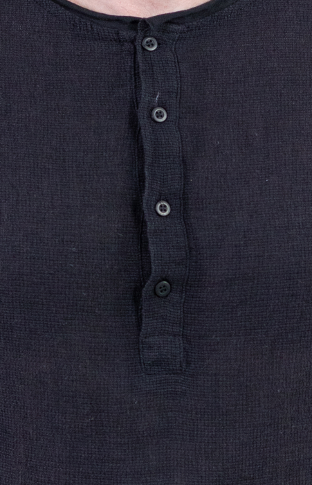 Tricou negru din in si bumbac cu 4 nasturi [2]