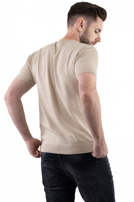 Tricou bej simplu barbati din tricot [2]