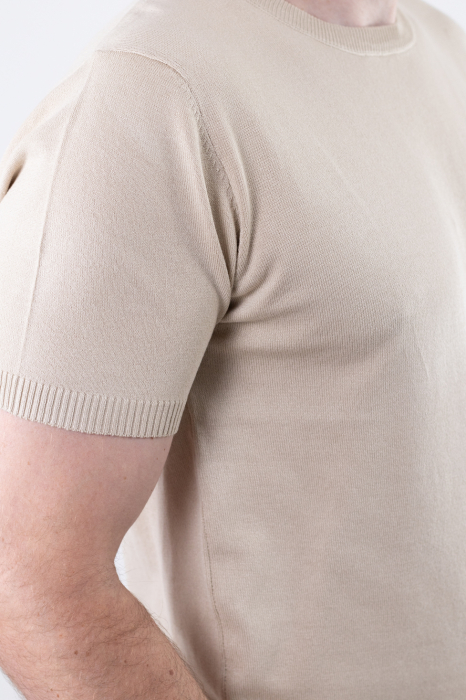 Tricou bej simplu barbati din tricot [6]