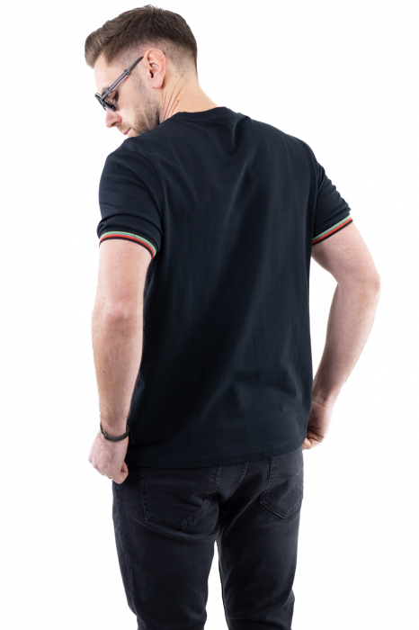 Tricou barbati negru cu detalii la maneci [3]