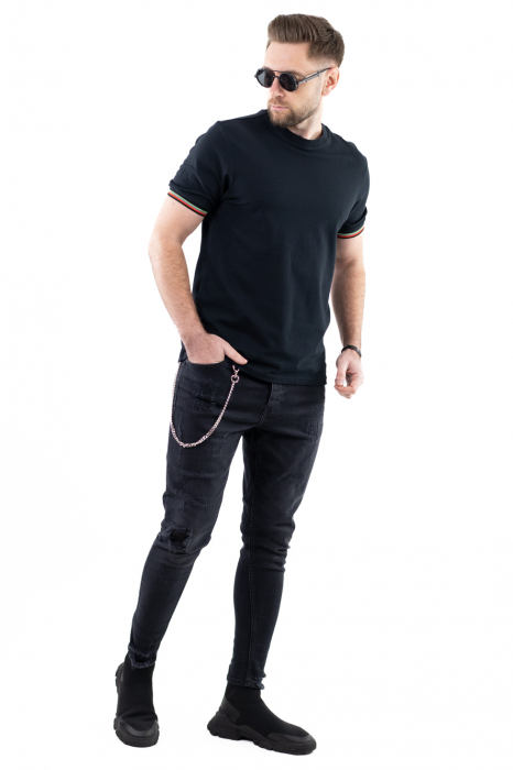 Tricou barbati negru cu detalii la maneci [4]