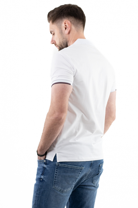 Tricou barbati alb cu guler scurt [3]