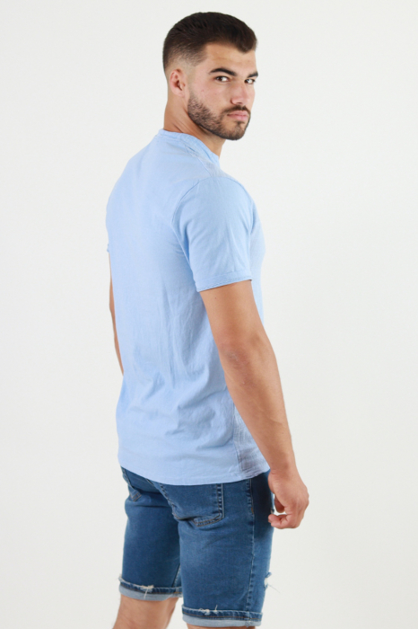 Tricou barbati din bumbac texturat cu aspect de in albastru [6]