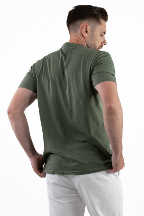 Tricou barbati cu 4 nasturi verde bumbac texturat [2]