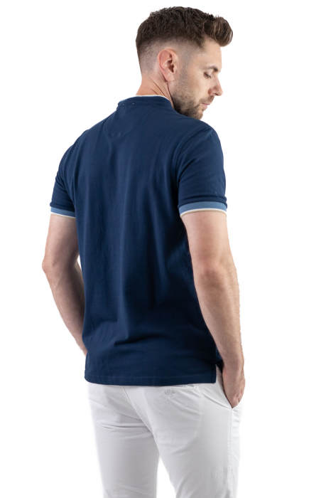 Tricou barbati cu guler tunica si 2 nasturi [7]