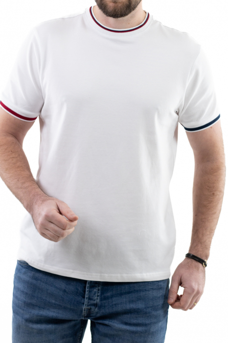 Tricou barbati alb cu detalii la guler si maneci [7]