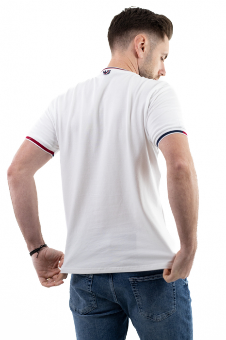 Tricou barbati alb cu detalii la guler si maneci [6]