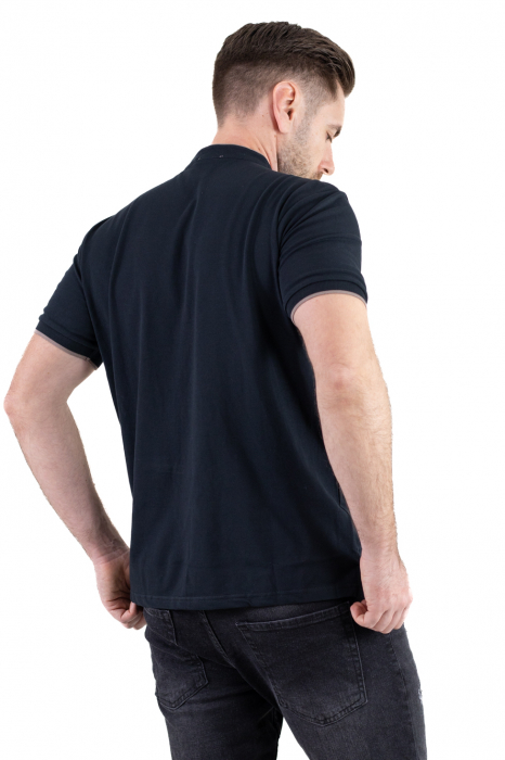 Tricou negru cu guler corean si 2 nasturi [4]