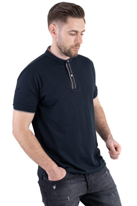 Tricou negru cu guler corean si 2 nasturi [2]
