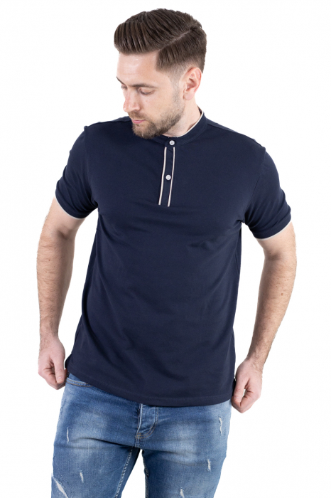 Tricou bleumarin cu guler corean si 2 nasturi [3]