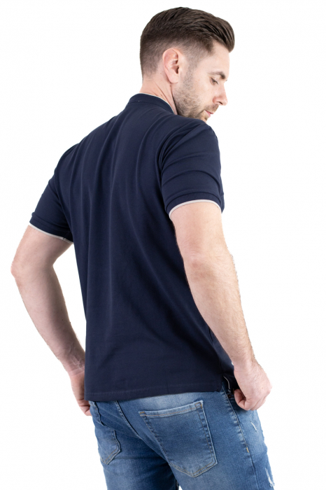 Tricou bleumarin cu guler corean si 2 nasturi [9]
