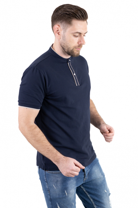 Tricou bleumarin cu guler corean si 2 nasturi [8]