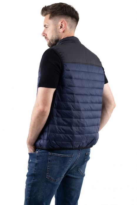 Vesta barbati bleumarin combinat cu negru [2]