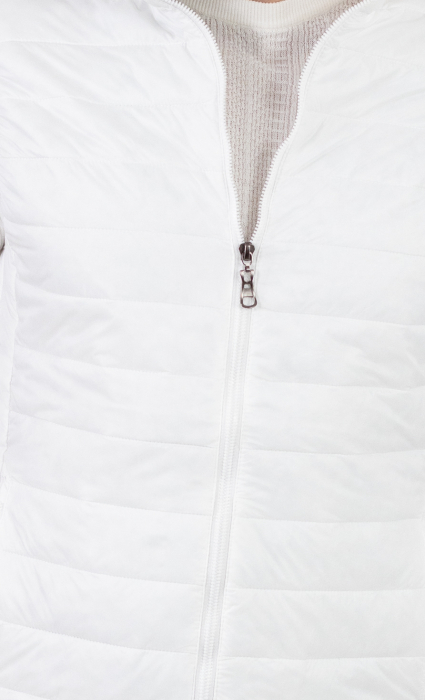 Vesta slim fit usoara alba subtire [4]