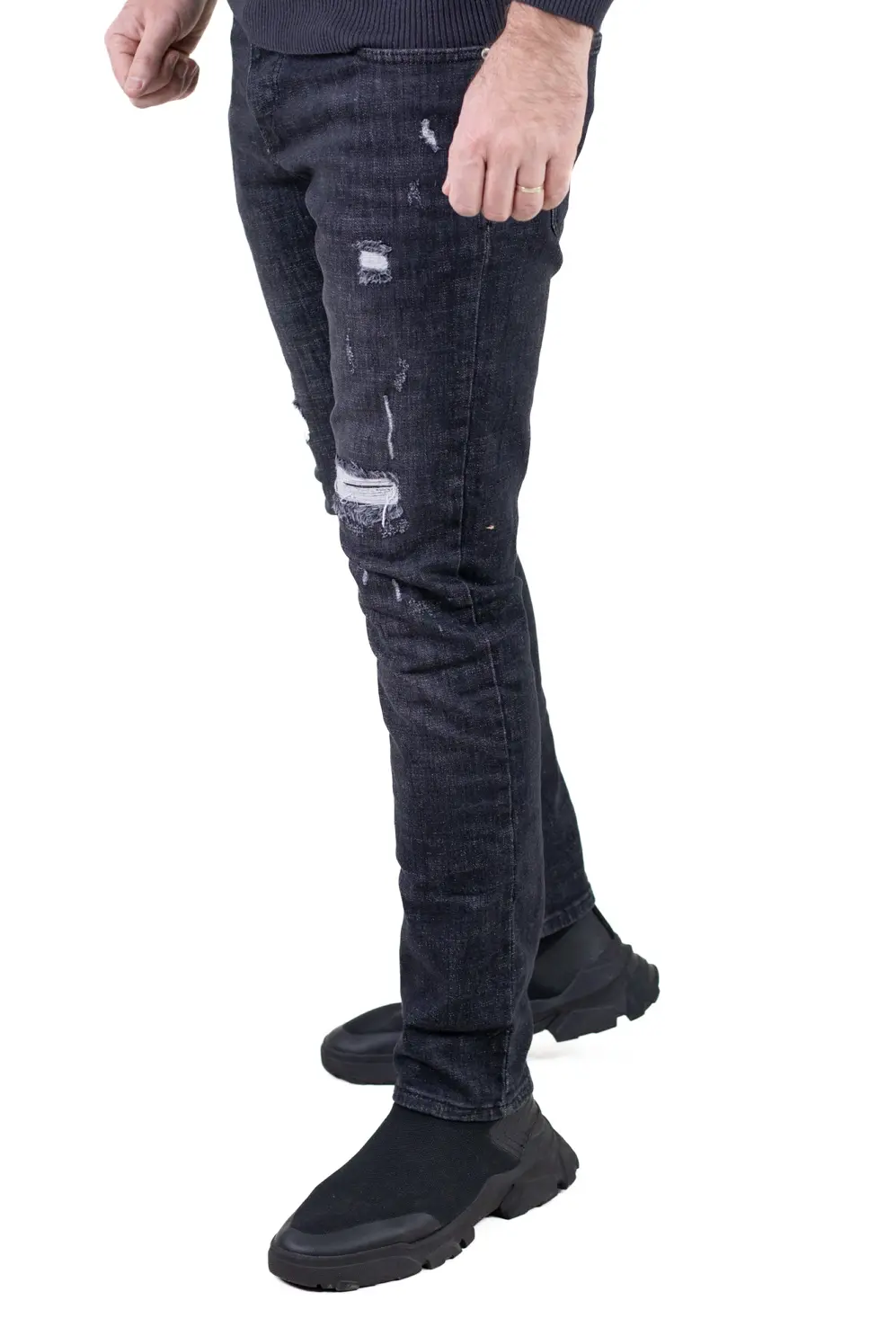 Blugi bărbați regular fit gri inchis cu rupturi albe [2]