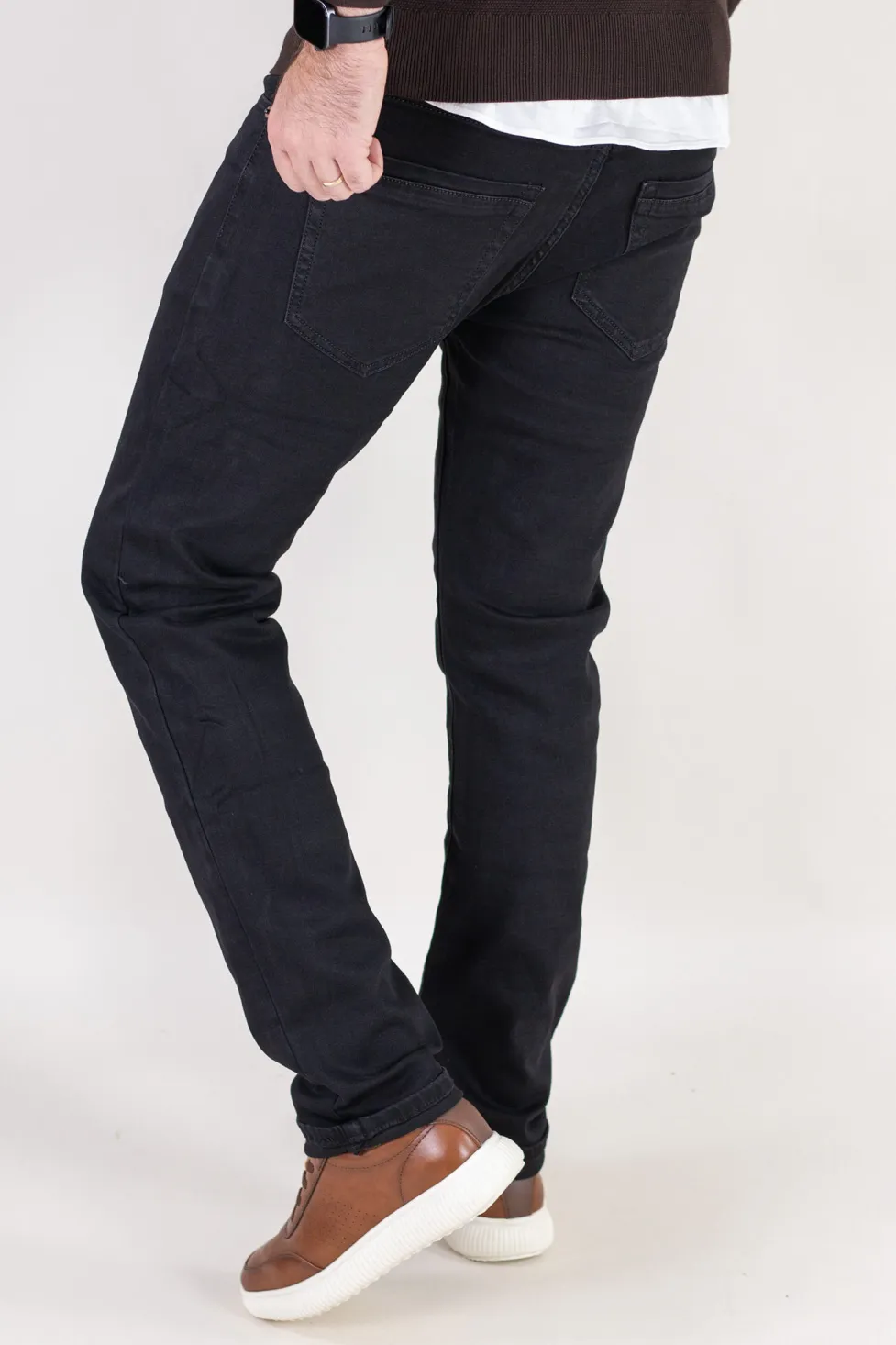 Blugi negri simpli barbati regular fit [4]