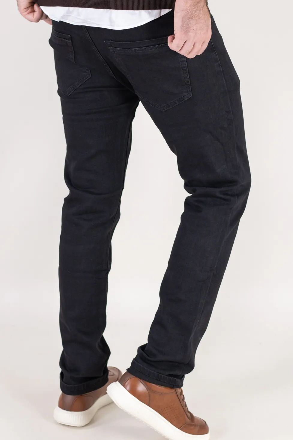 Blugi negri simpli barbati regular fit [3]