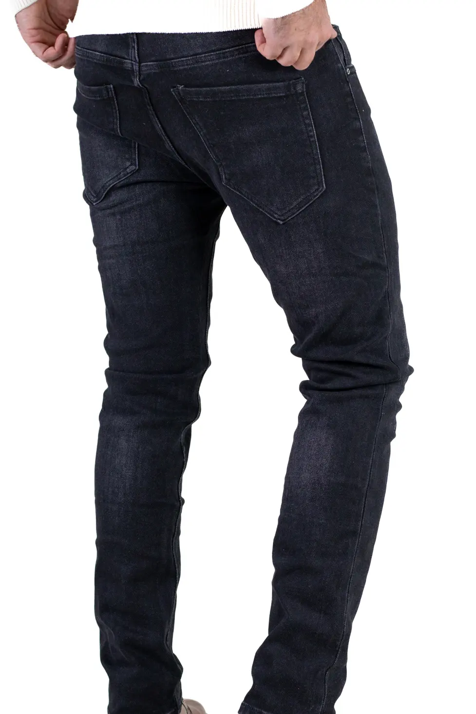 Blugi skinny albaștri – simpli, comozi și mereu în trend [4]