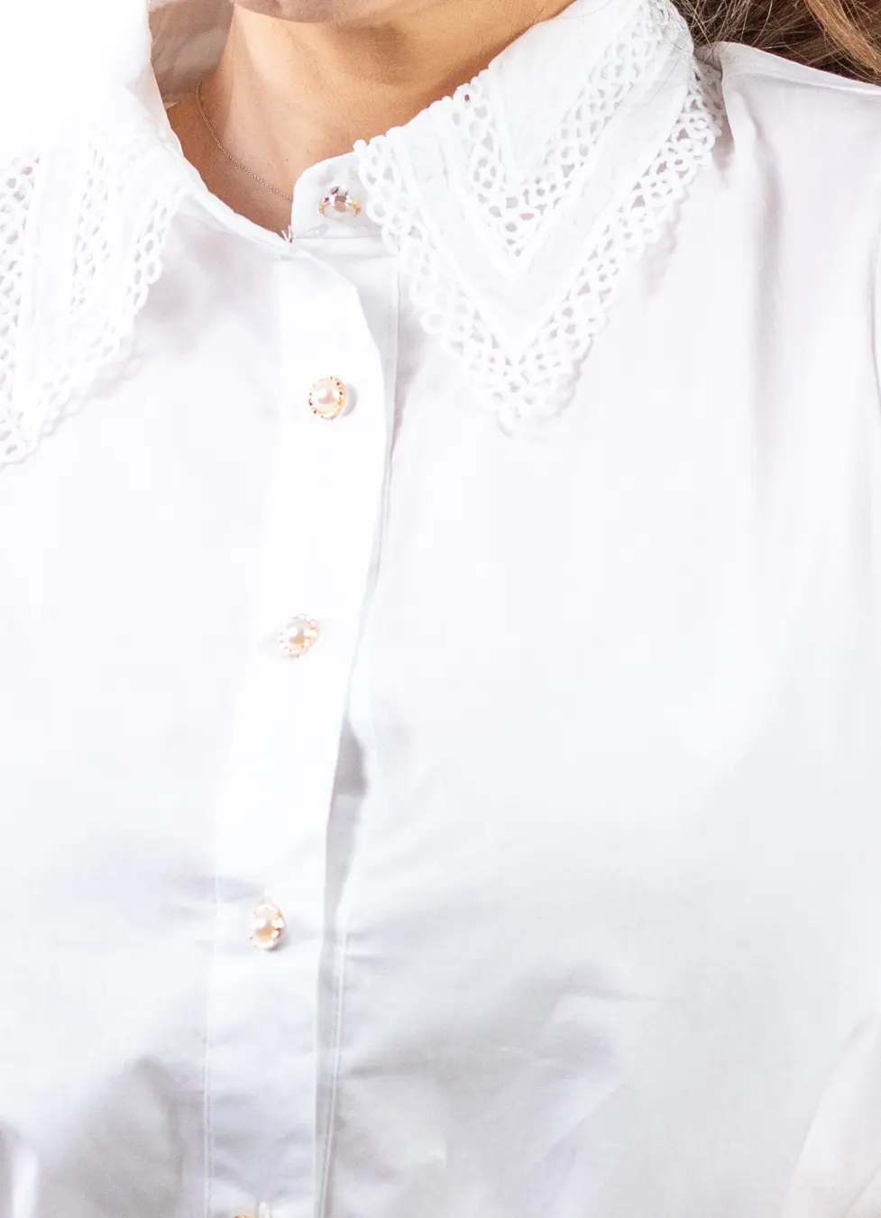 Cămașă elegantă cu dantelă pentru femei – model cu nasturi frontali [5]