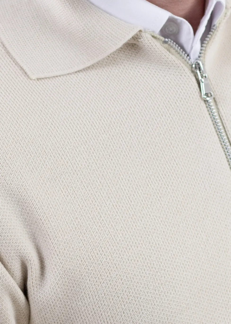 Cardigan crem din tricot cu fermoar si guler normal [2]