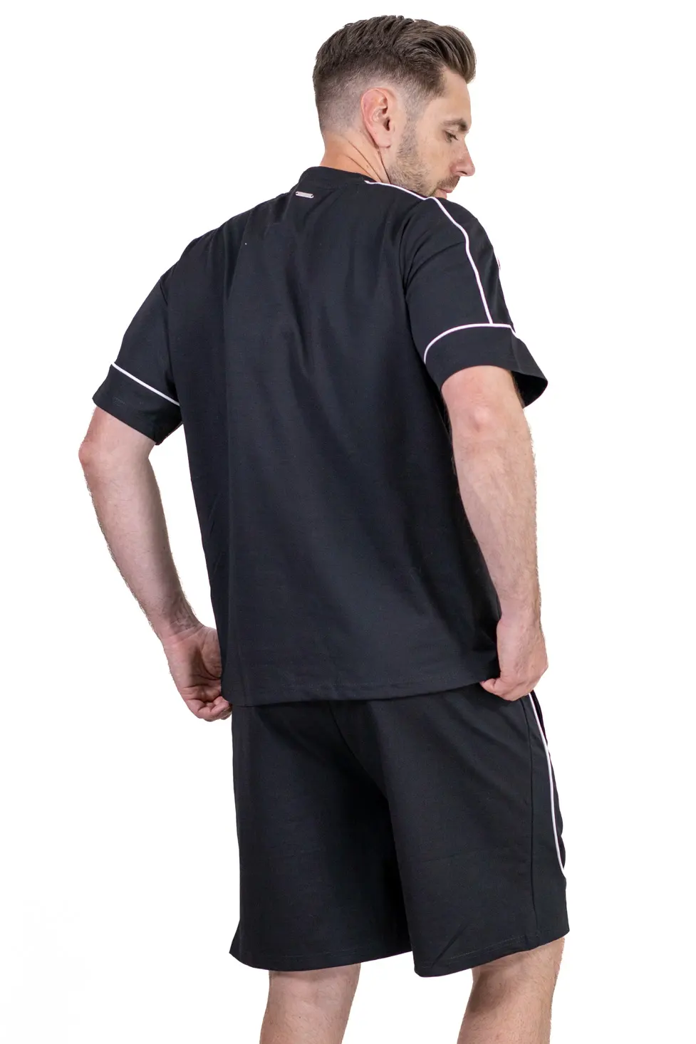 Compleu negru premium urban pentru barbati – Tricou oversize și pantaloni scurti [3]