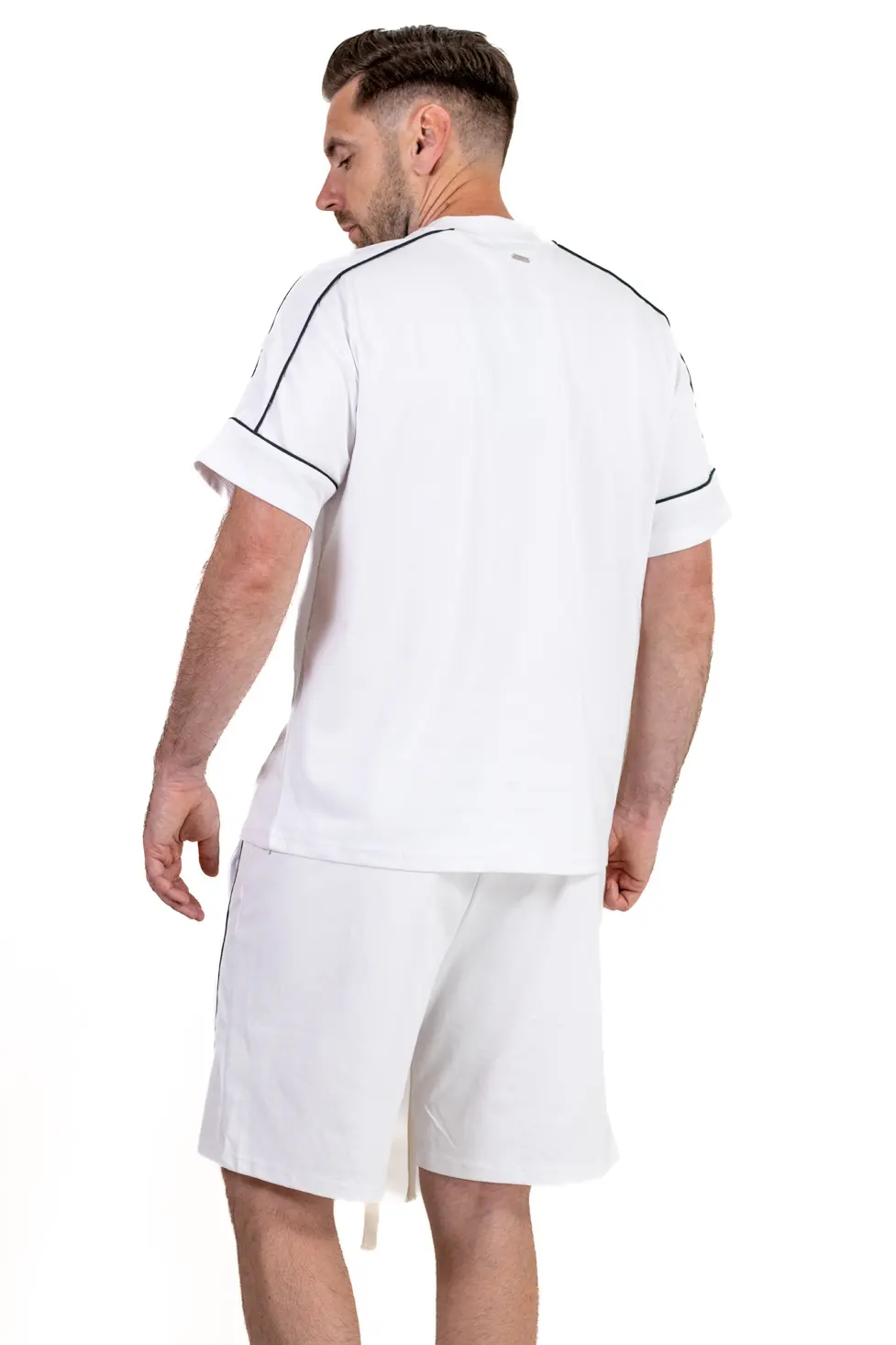 Compleu alb premium urban pentru barbati – Tricou oversize și pantaloni scurti [3]