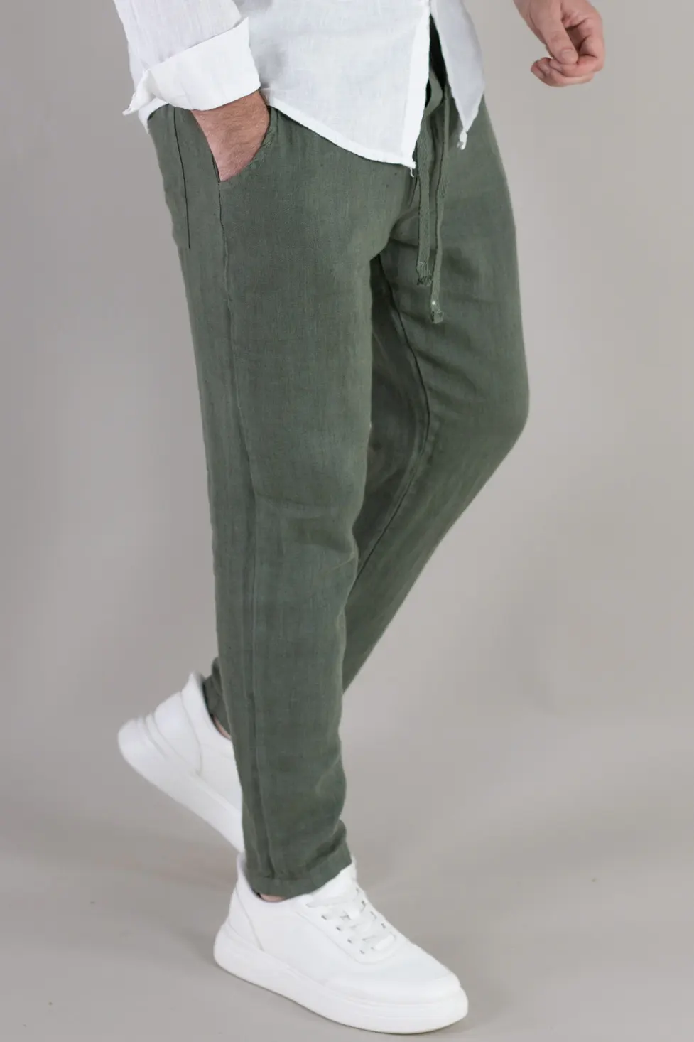 Noutati - Pantaloni verzi din in 100% conici – Made in Italy