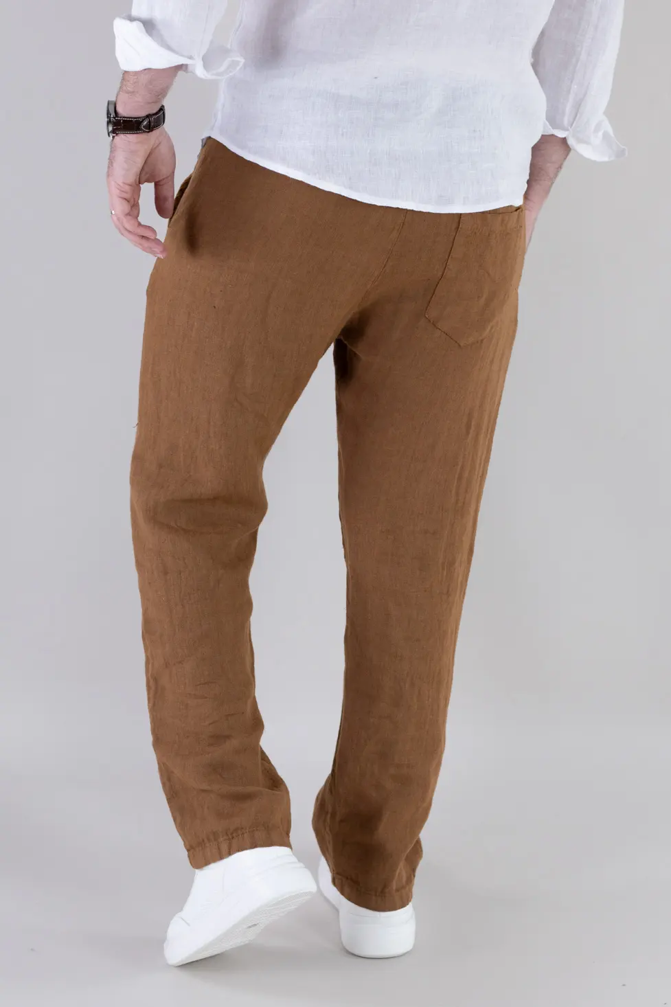 Pantaloni maro din in 100% regular fit – Made in Italy [2]