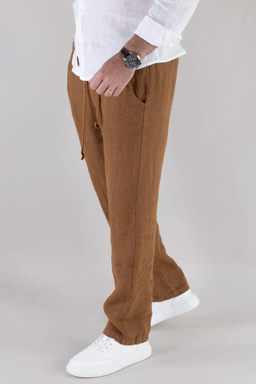 COLECTIA DIN IN - Pantaloni maro din in 100% regular fit – Made in Italy