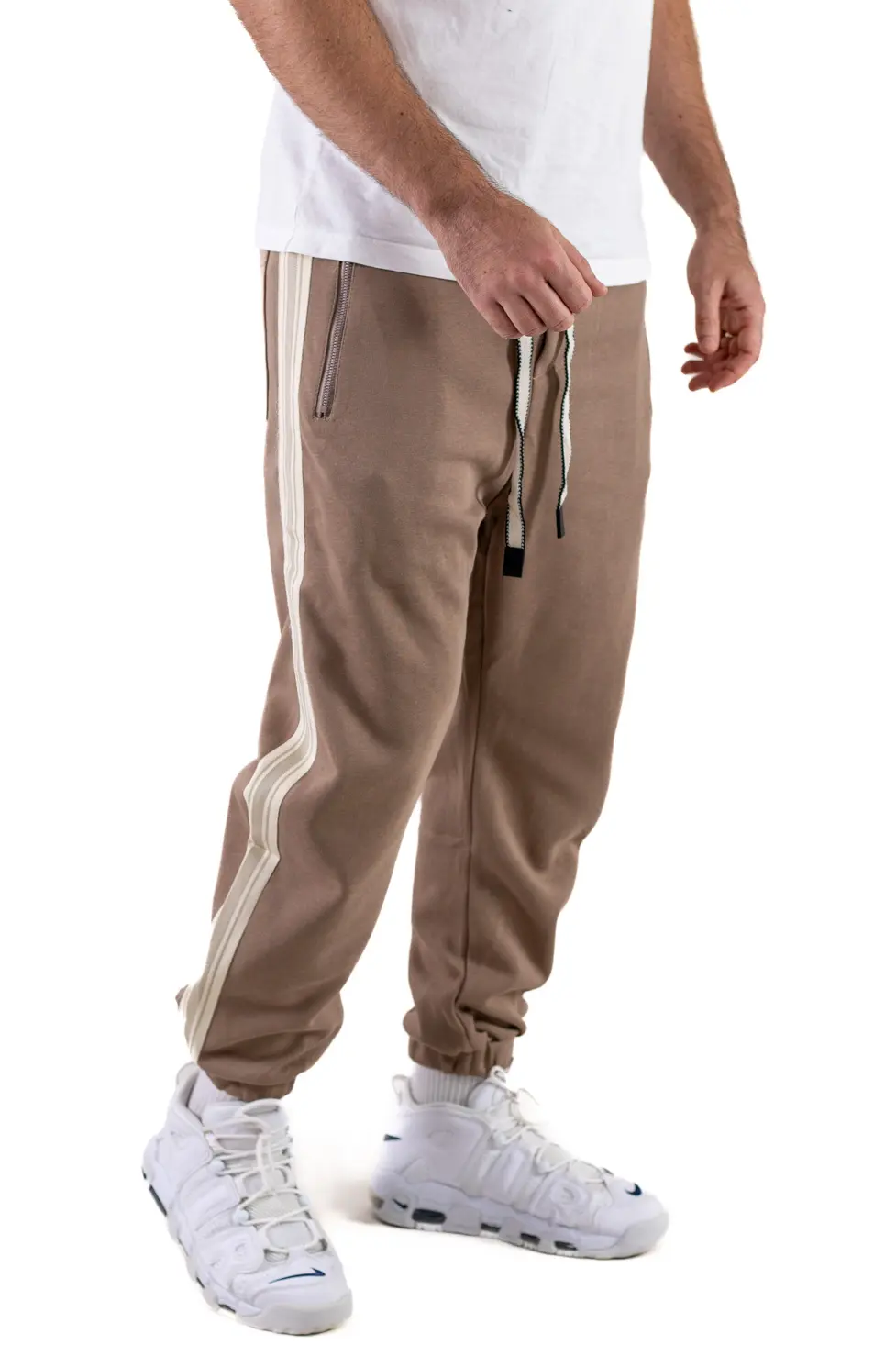 Pantaloni trening bărbați baggy maro cu dungi [1]