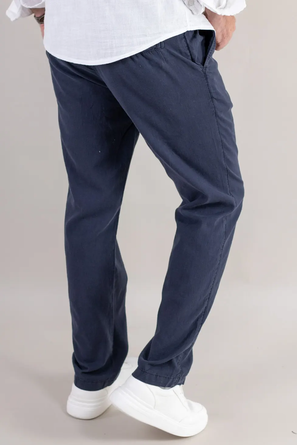 Pantaloni din in și bumbac regular fit – bleumarin [6]