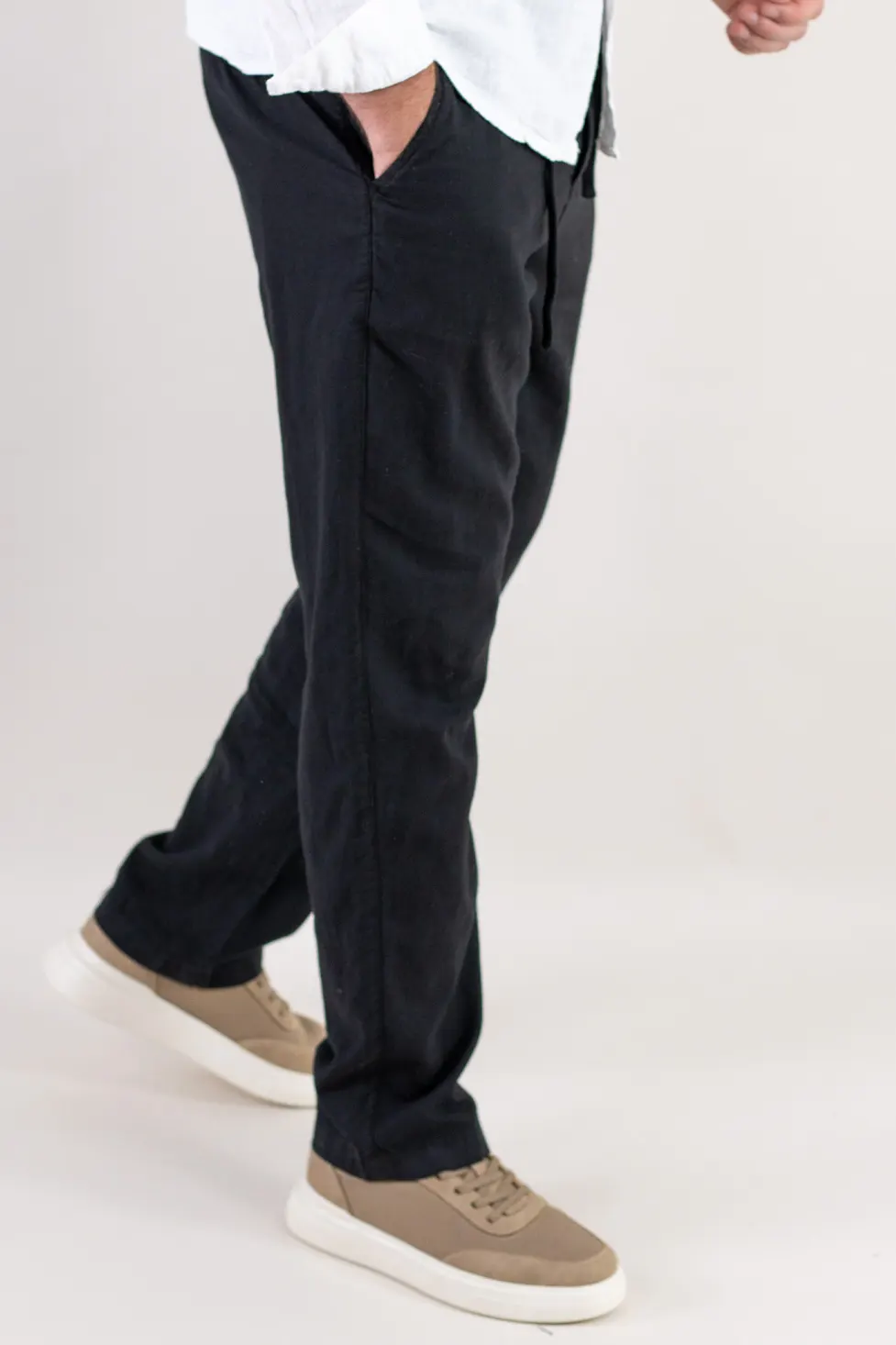 Pantaloni din in și bumbac regular fit – negri [5]
